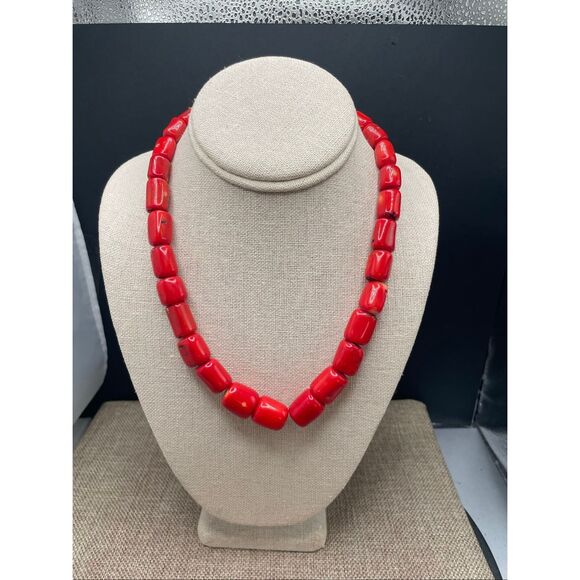 Vintage Red Bamboo Coral Style Chunky Beaded Necklace Red Chunky - Picture 9 of 9